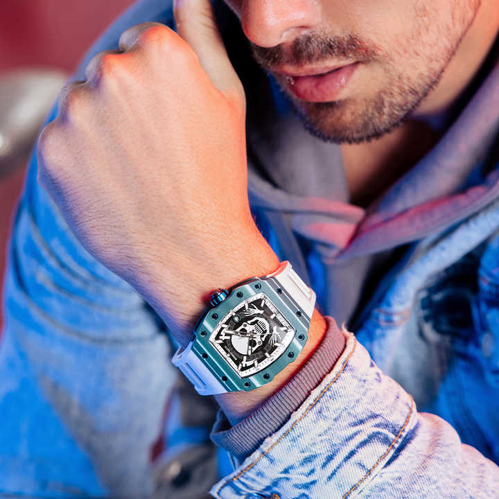 BONEST GATTI Good Performance Carbon Fiber Luxury case 5 ATM Waterproof Men Luminous Watch BG9908-A1